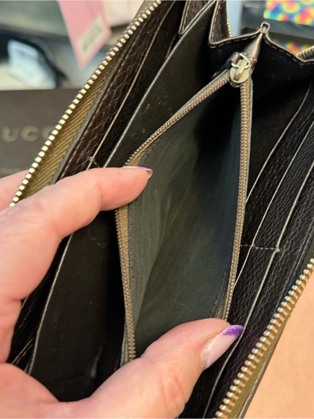 SOLD!!!!! Gucci Beige GG Canvas Wallet with Brown Leather Trim and Bamboo Tassel - Picture 8 of 10